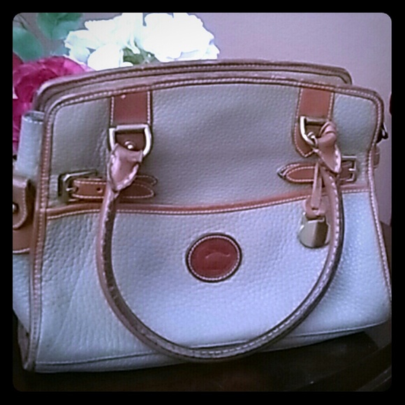 Dooney & Bourke Handbags - Dooney & Bourke handbag