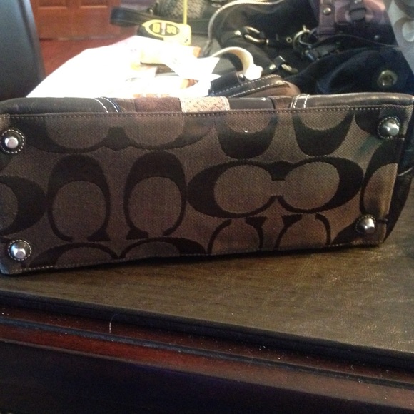 Brown Coach Purse - Picture 4 of 4