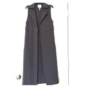 Sleeveless trench jacket