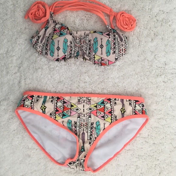 Billabong Other - ❣👙Billa Bong Bikini Set👙❣
