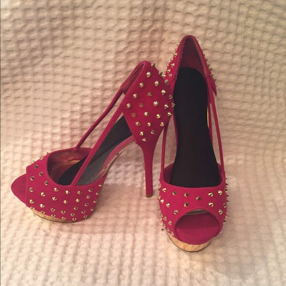 Liliana Fuchsia Spiked Heels - Picture 2 of 4