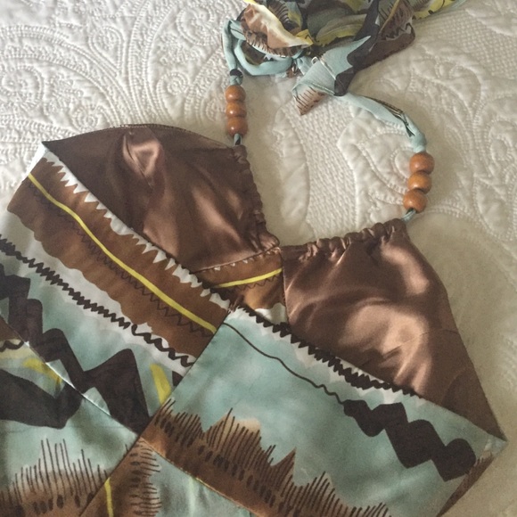 Beautiful vibrant summer dress! - Picture 4 of 8