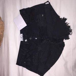 ONE TEASPOON FOX BLACK BANDIT CUTOFFS