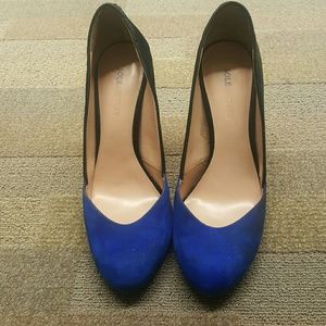 Sole Society Blue & Black Pumps