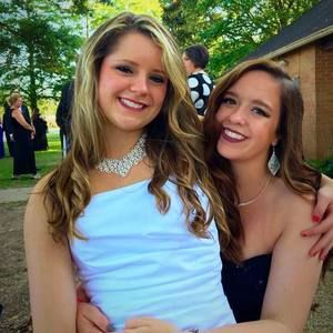 Meet your Posher, Alexis