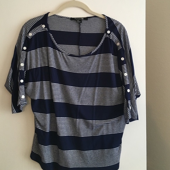 Forever 21 top