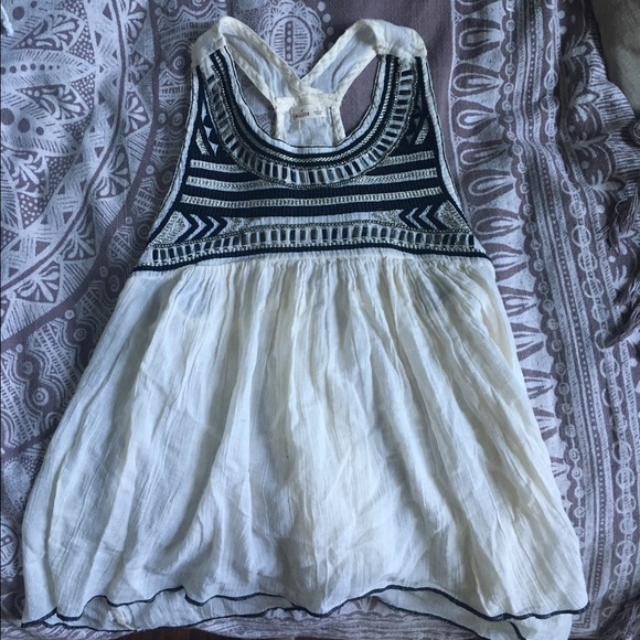 Hollister embroidered top