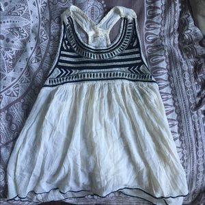 Hollister embroidered top