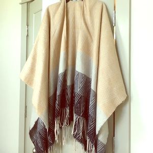 14th & Union fringe poncho