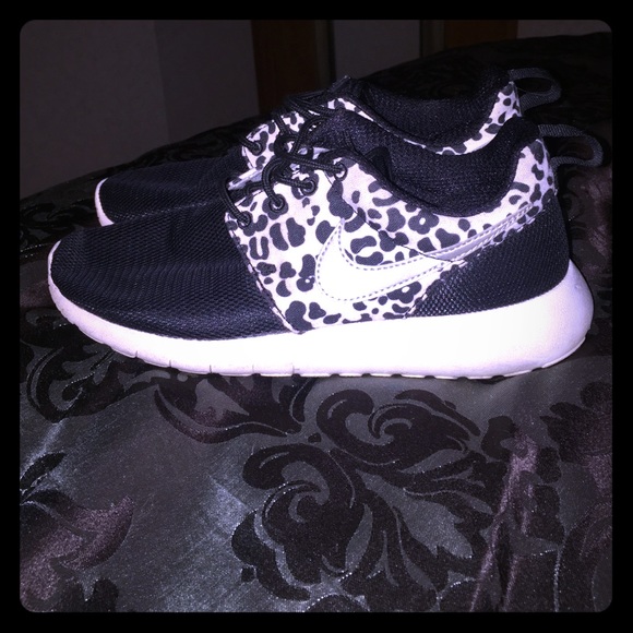 Nike roshes