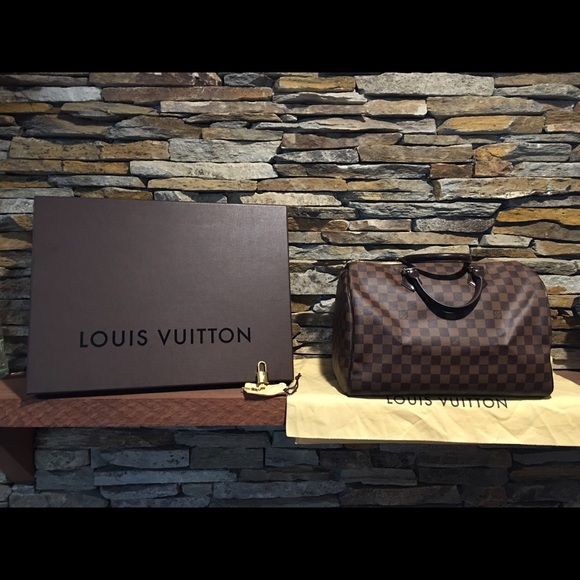 Louis Vuitton Handbags - 🌺SOLD 〽️🌺Authentic Louis Vuitton speedy 35🌺