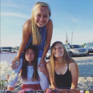 Meet your Posher, Olivia