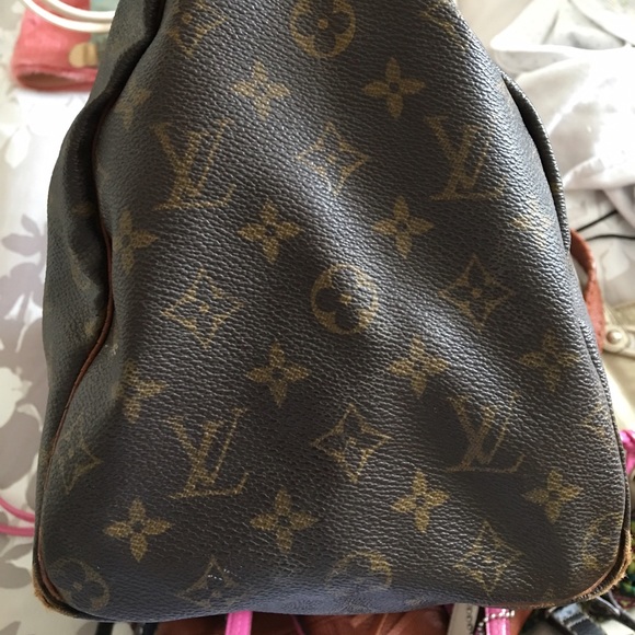Louis Vuitton Handbags - 🛍 Additional Pics Louis Vuitton Speedy 35