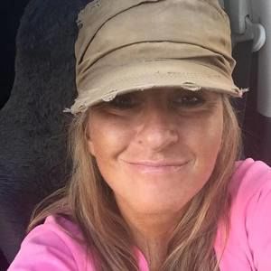 Meet your Posher, Gina