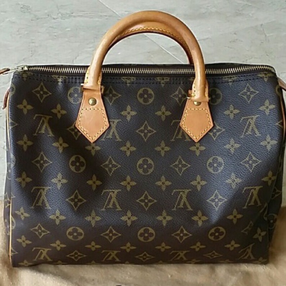 Looking for authentic Louis  Vuitton speedy 30