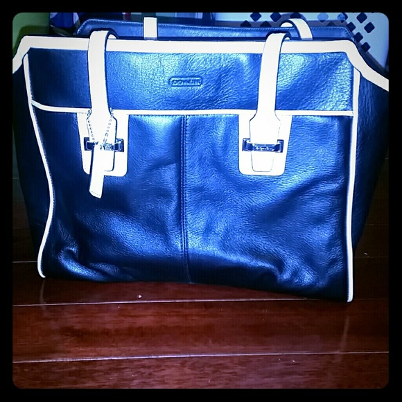 New unused coach bag - Picture 1 of 2