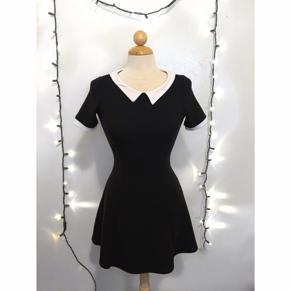 ‼️SOLD‼️ Jersey Dress with Collar - Picture 1 of 3