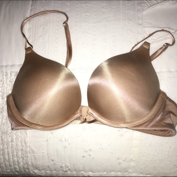 VS BOMBSHELL 32A