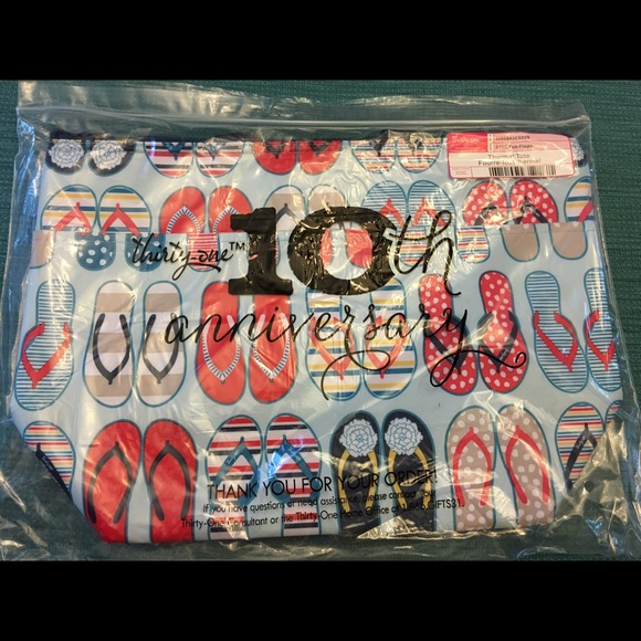Thirty-One Insulated Flip Flops Thermal Tote - Picture 2 of 4