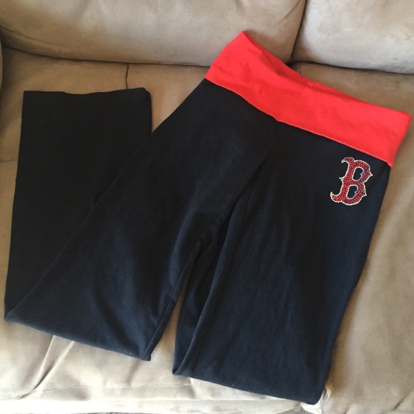 Boston Red Sox PINK yoga pants (small)