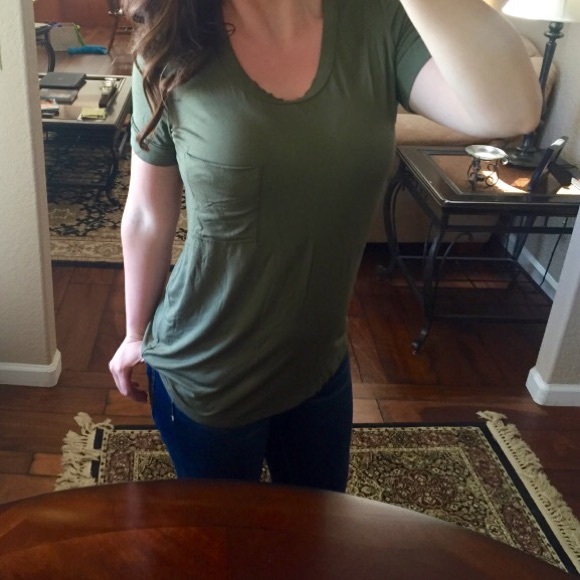 Olive Green Draped Pocket Tee - Picture 4 of 4