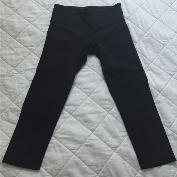 Lululemon crops