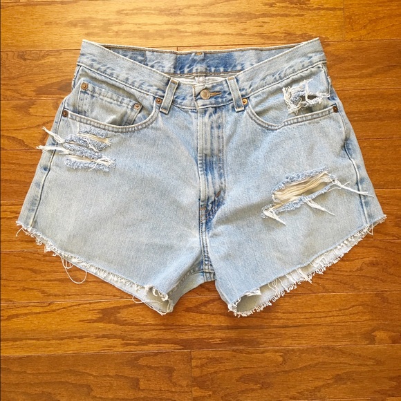 Levis distressed denim 28