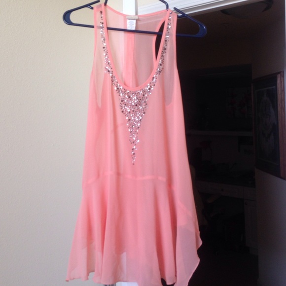 Peach sparkly tank