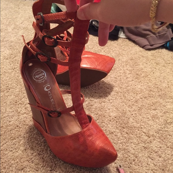 New Jeffrey Campbell orange platform sandals 6.5