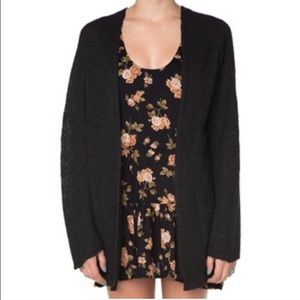 Brandy Melville Caroline black cardigan