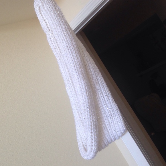 Scarf - Picture 1 of 1