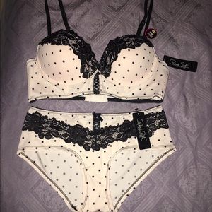 Rene' Rofe' Lingerie