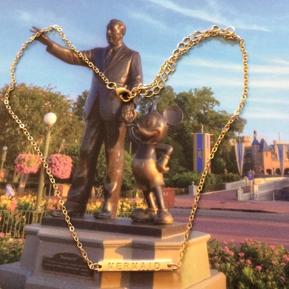 🆕Mermaid gold bar necklace - Picture 2 of 5