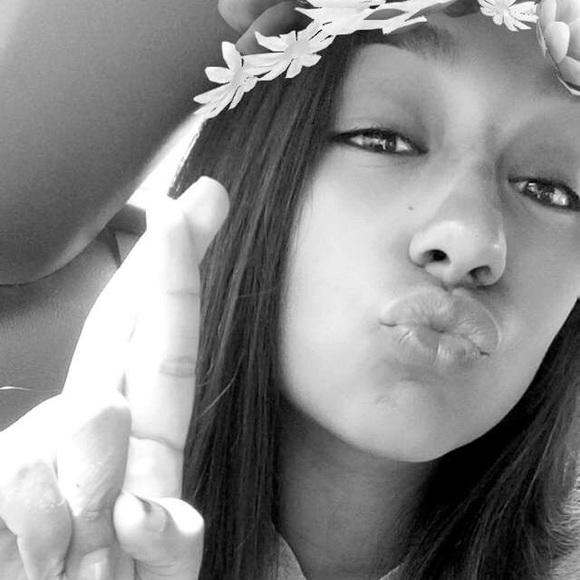 Meet your Posher, Jade