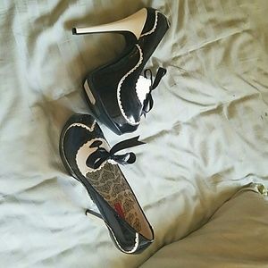 Only wore twice, featured on Rupaul's Drag Race.