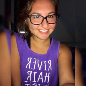 Meet your Posher, Caroline