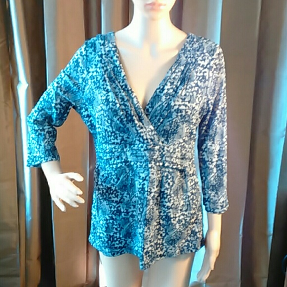 Blouse with glitter