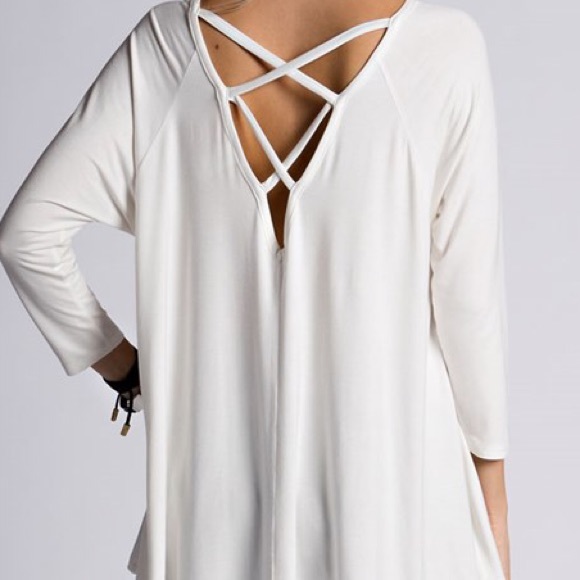 Winter Wonderland Criss Cross Knit - Picture 3 of 4