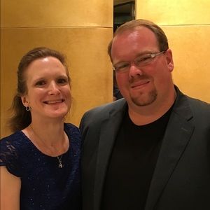 Meet your Posher, Leslye