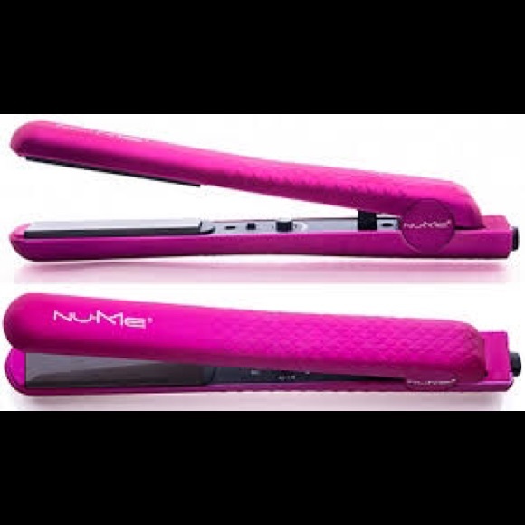NuMe Silhouette Straightener