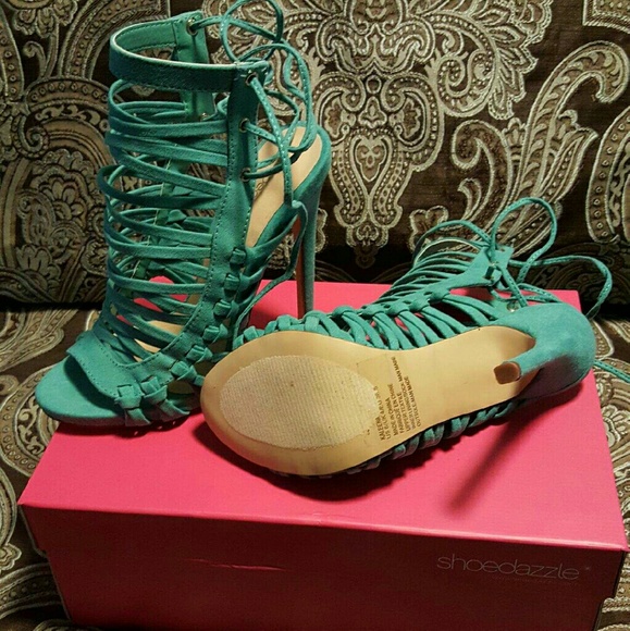 Heels - Picture 2 of 3