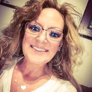 Meet your Posher, Carly