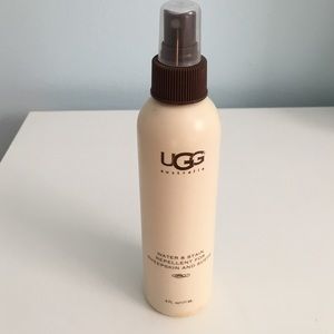 UGG AUSTRALIA water & stain repellent