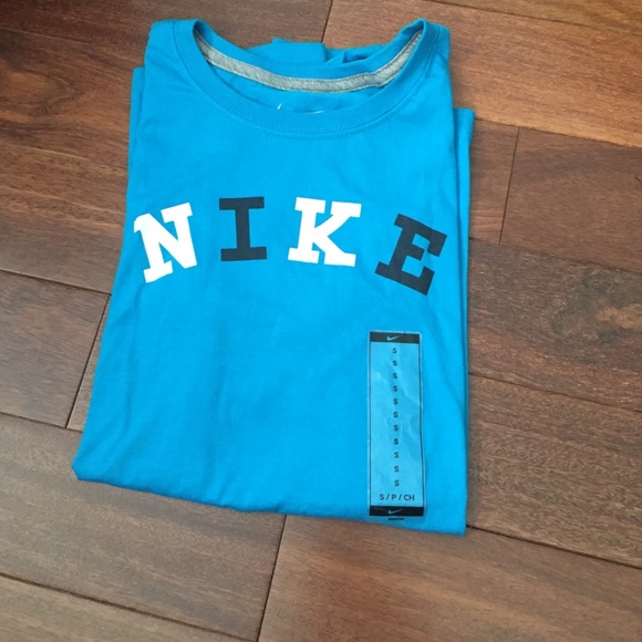 Nike blue T-Shirt - Picture 1 of 3