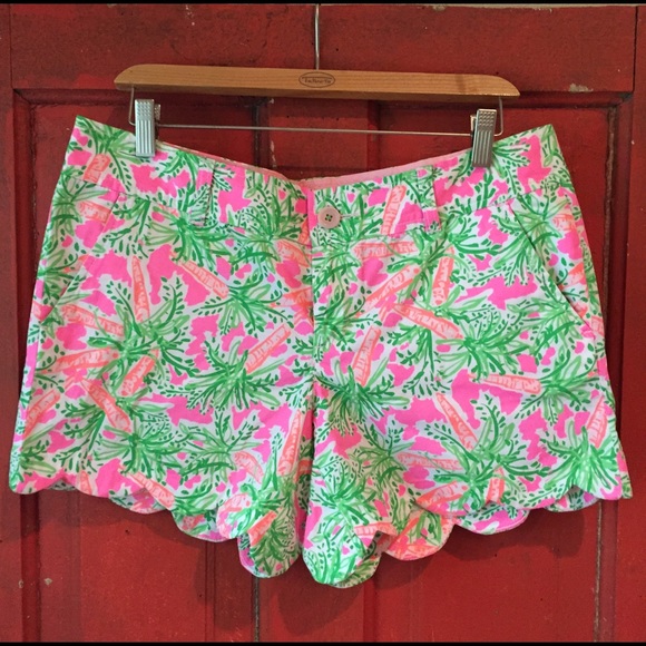 Lilly Pulitzer Buttercup Pattern Shorts
