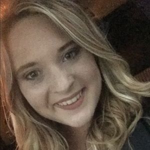 Meet your Posher, Christy