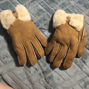 Ugg Gloves