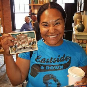 Meet your Posher, Alexis