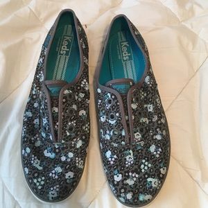 Keds sz 10 slip on shoes