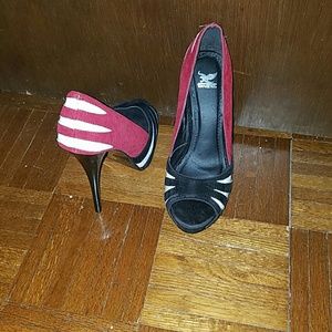 Women's pumps